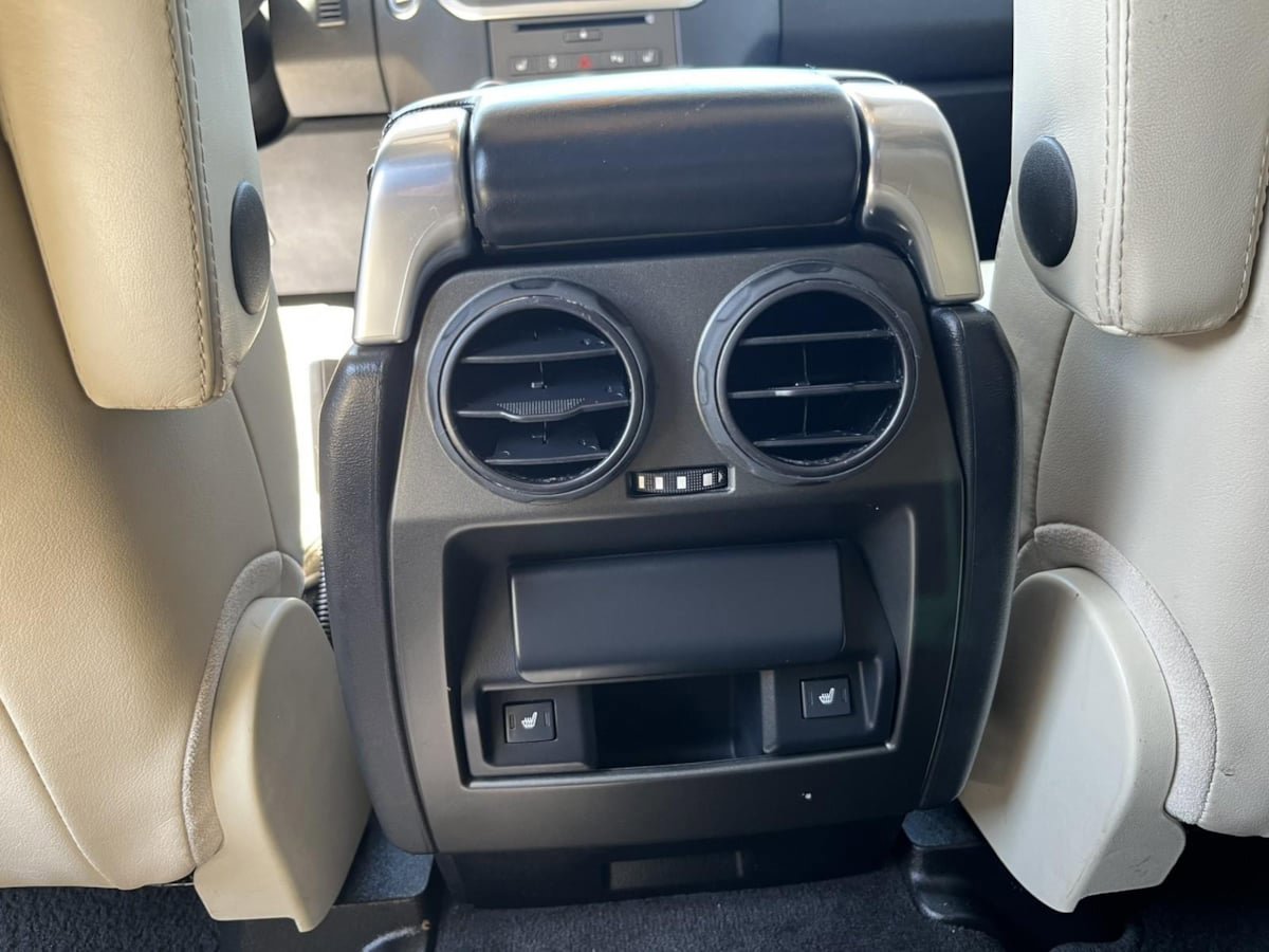 Used 2015 Land Rover LR4 HSE LUX AWD/4WD image 21
