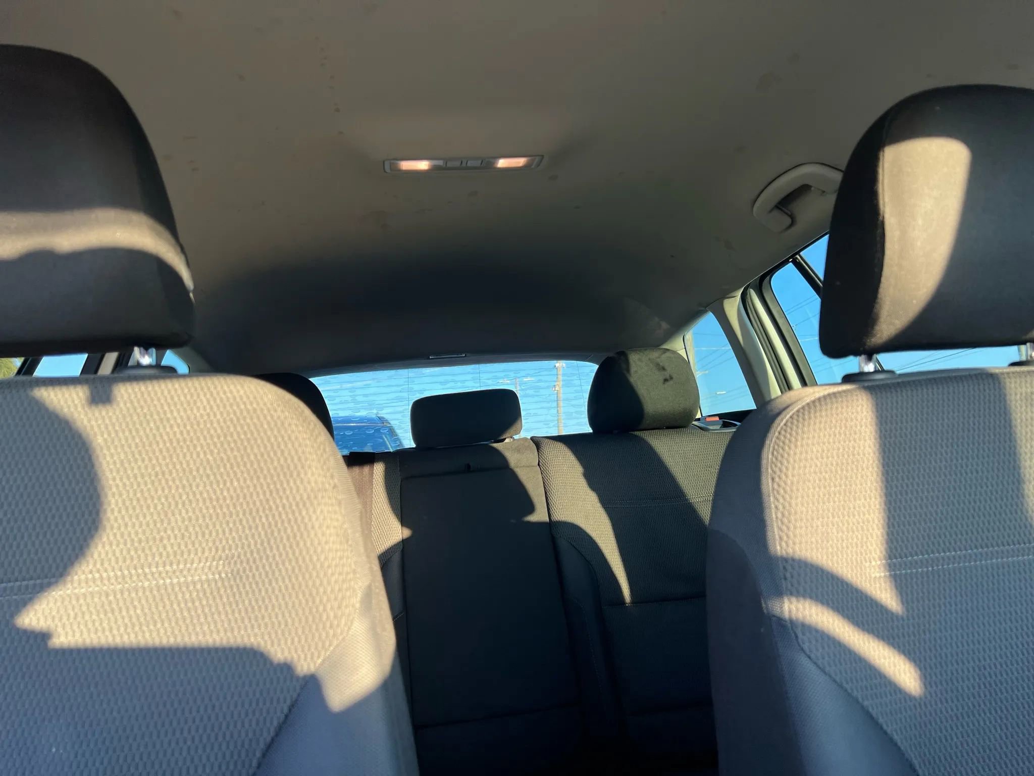 Used 2017 Volkswagen Golf S FWD image 17