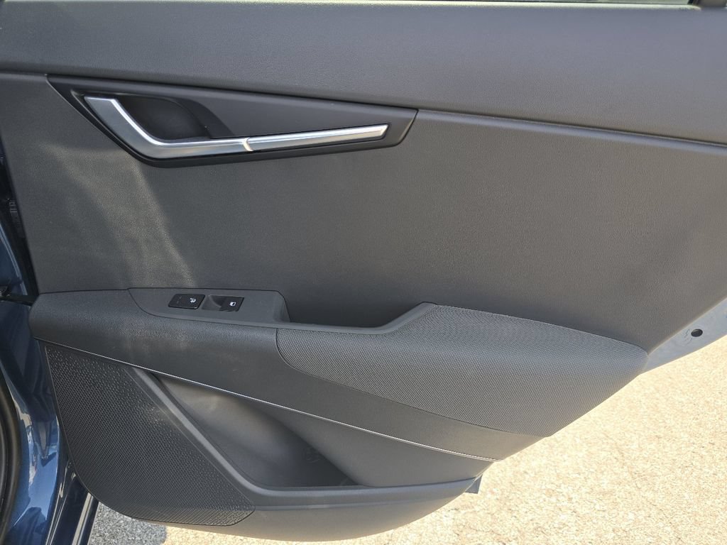 Used 2024 Kia Niro Wind w/ Wind Preserve Package FWD image 22