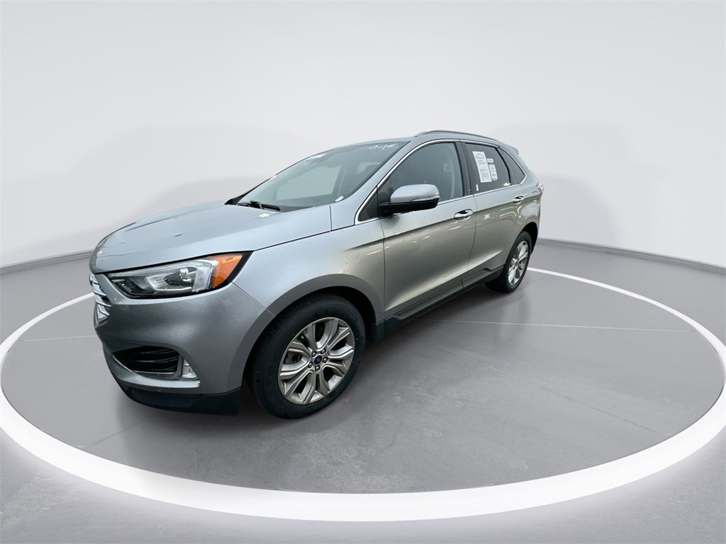 Used 2021 Ford Edge Titanium image 4