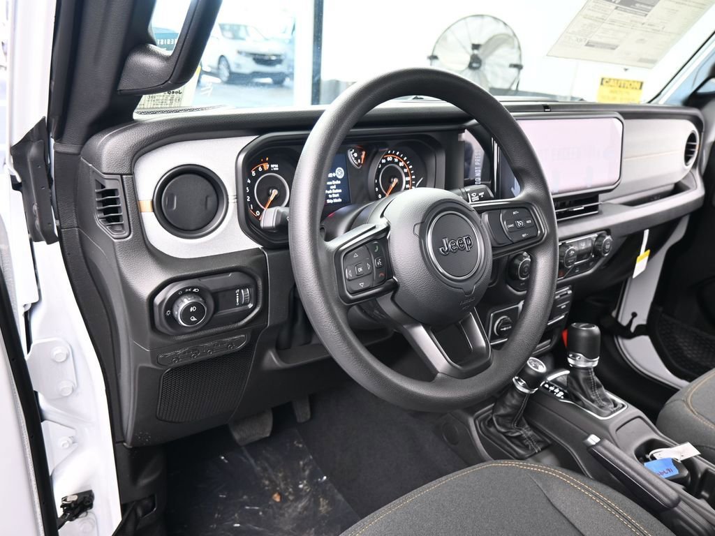 New 2026 Jeep Gladiator Sport AWD/4WD image 10
