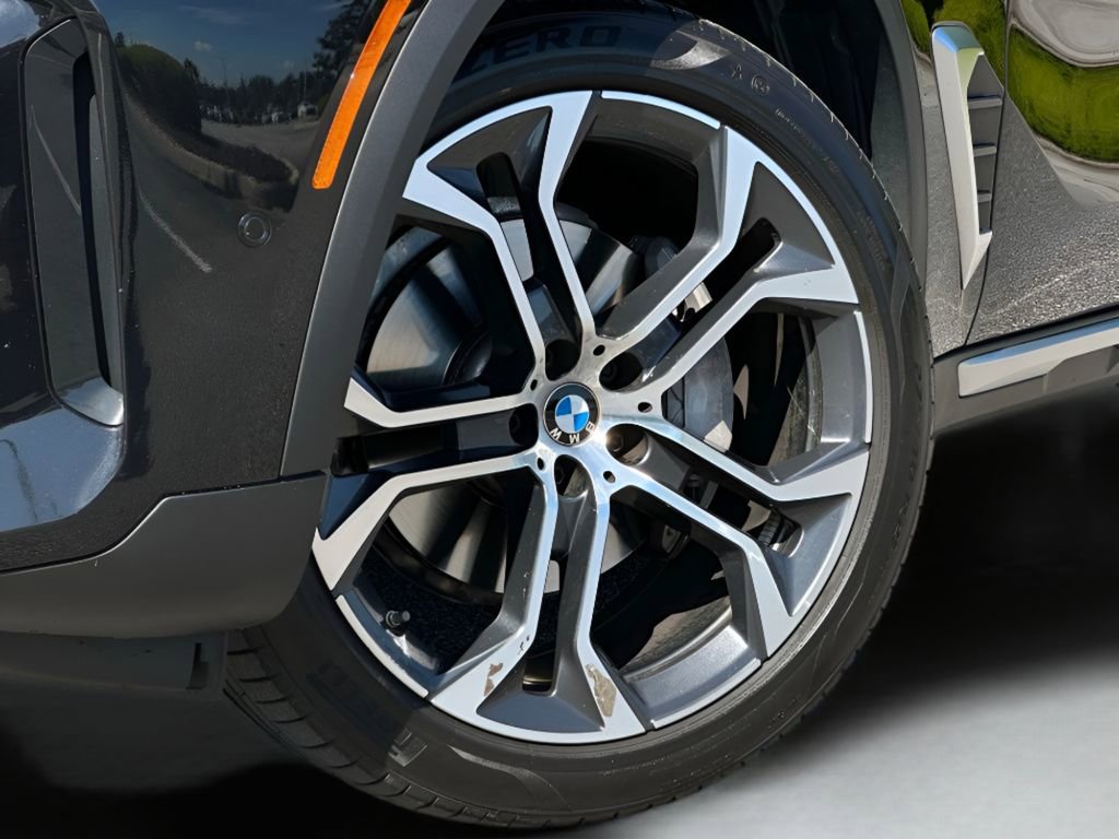 Used 2025 BMW X5 xDrive40i w/ Parking Assistance Package AWD/4WD image 27