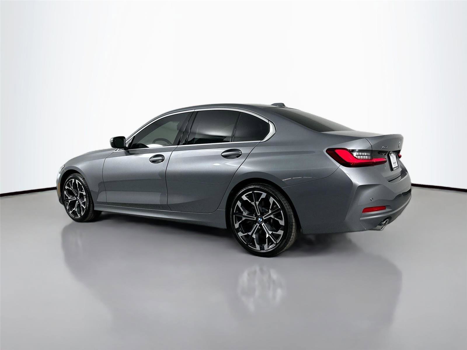 New 2026 BMW 330i xDrive Sedan w/ Premium Package AWD/4WD image 7