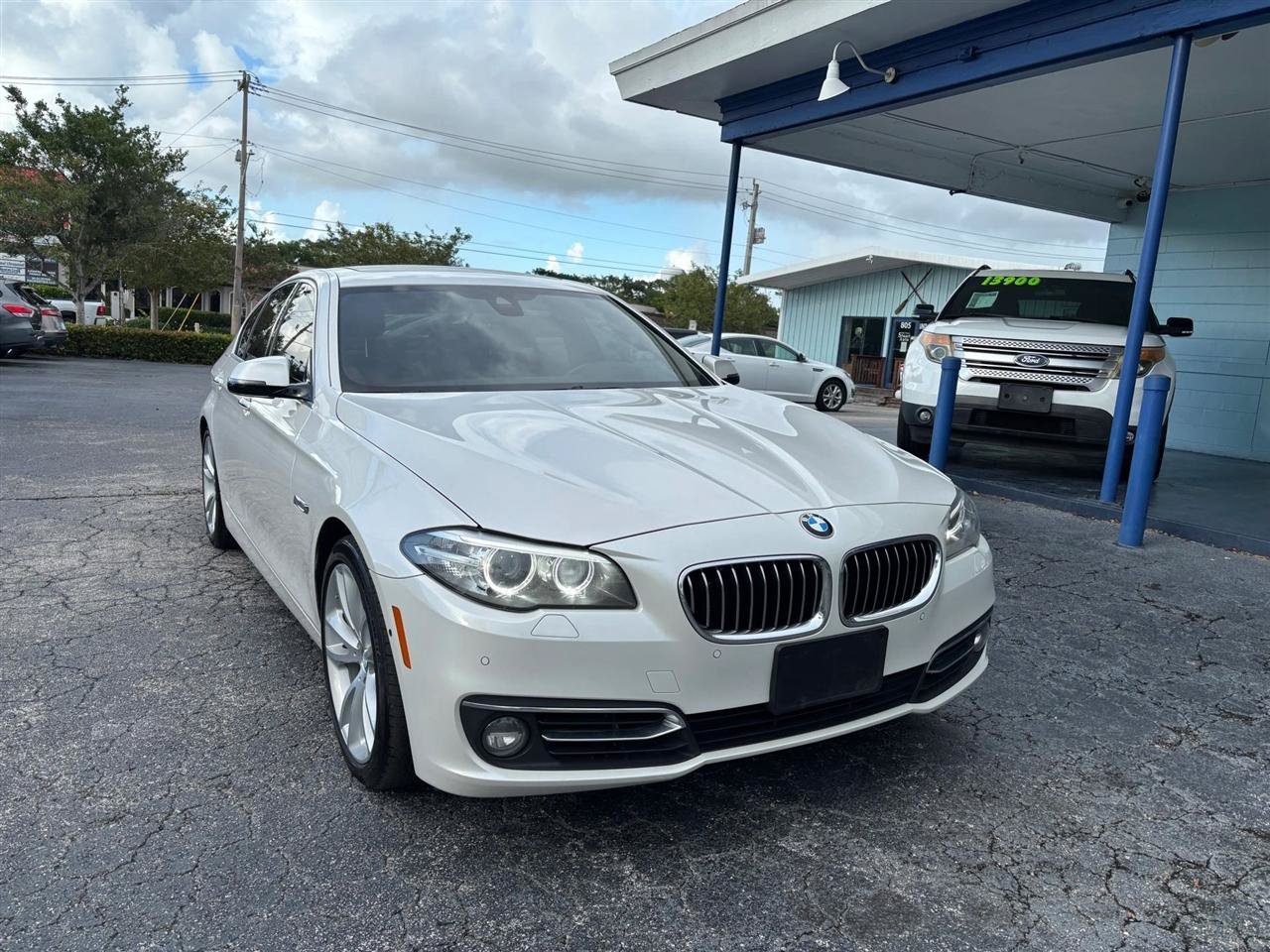 Used 2014 BMW 535i xDrive Sedan AWD/4WD image 7