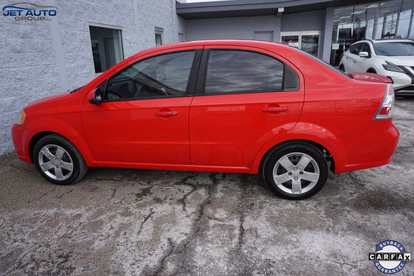 Used 2011 Chevrolet Aveo LT image 13