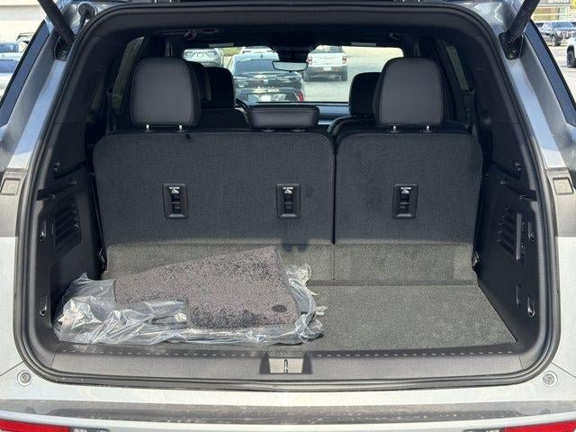 New 2026 Buick Enclave Avenir w/ Super Cruise Package FWD image 18