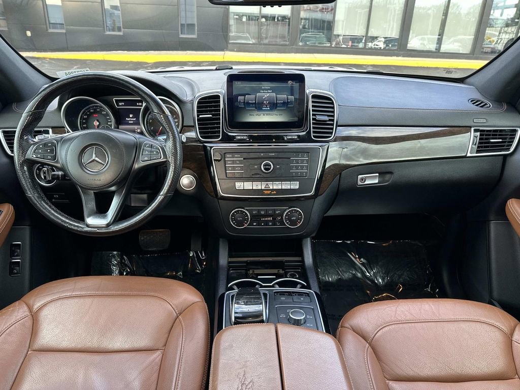 Used 2017 Mercedes-Benz GLS 450 4MATIC image 10