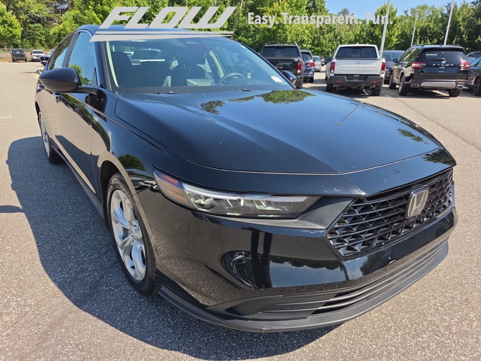 Used 2023 Honda Accord LX image 30