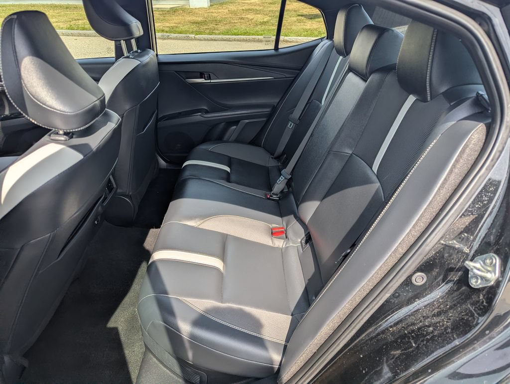 Used 2025 Toyota Camry SE FWD image 18