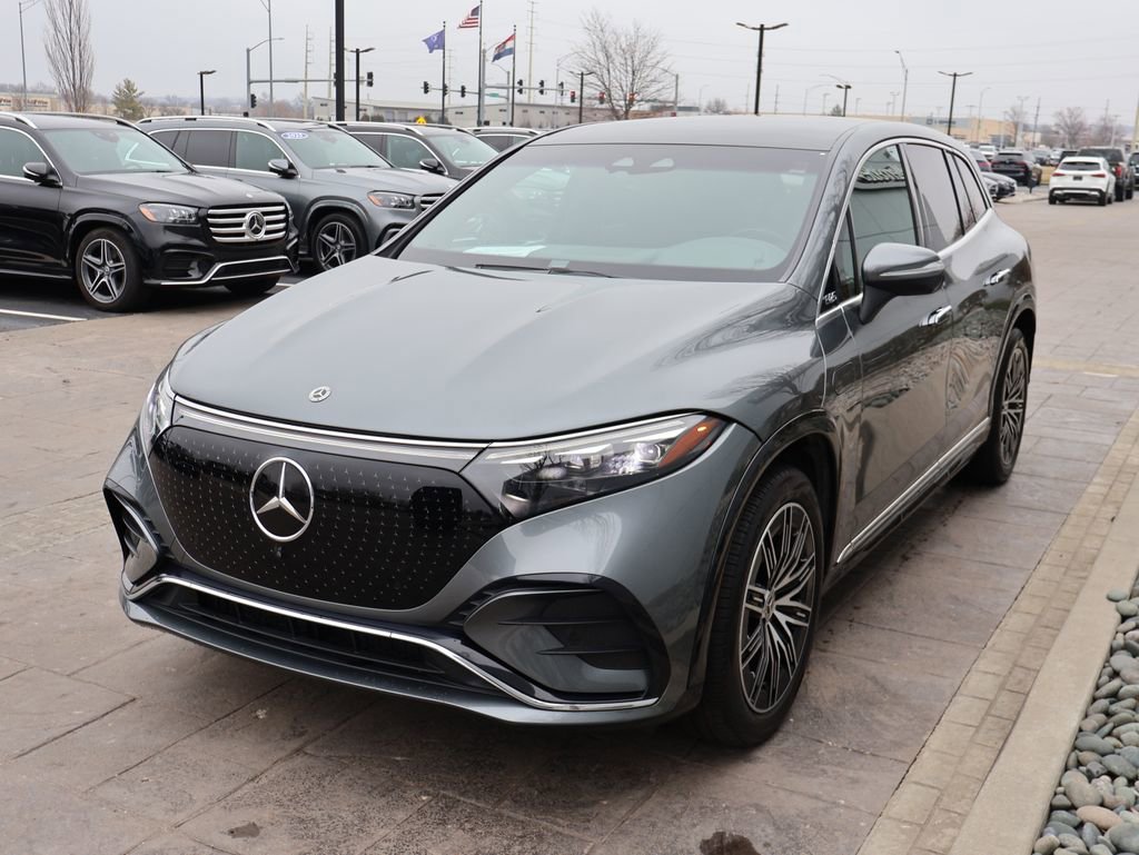 Certified 2023 Mercedes-Benz EQS 580 4MATIC SUV image 4