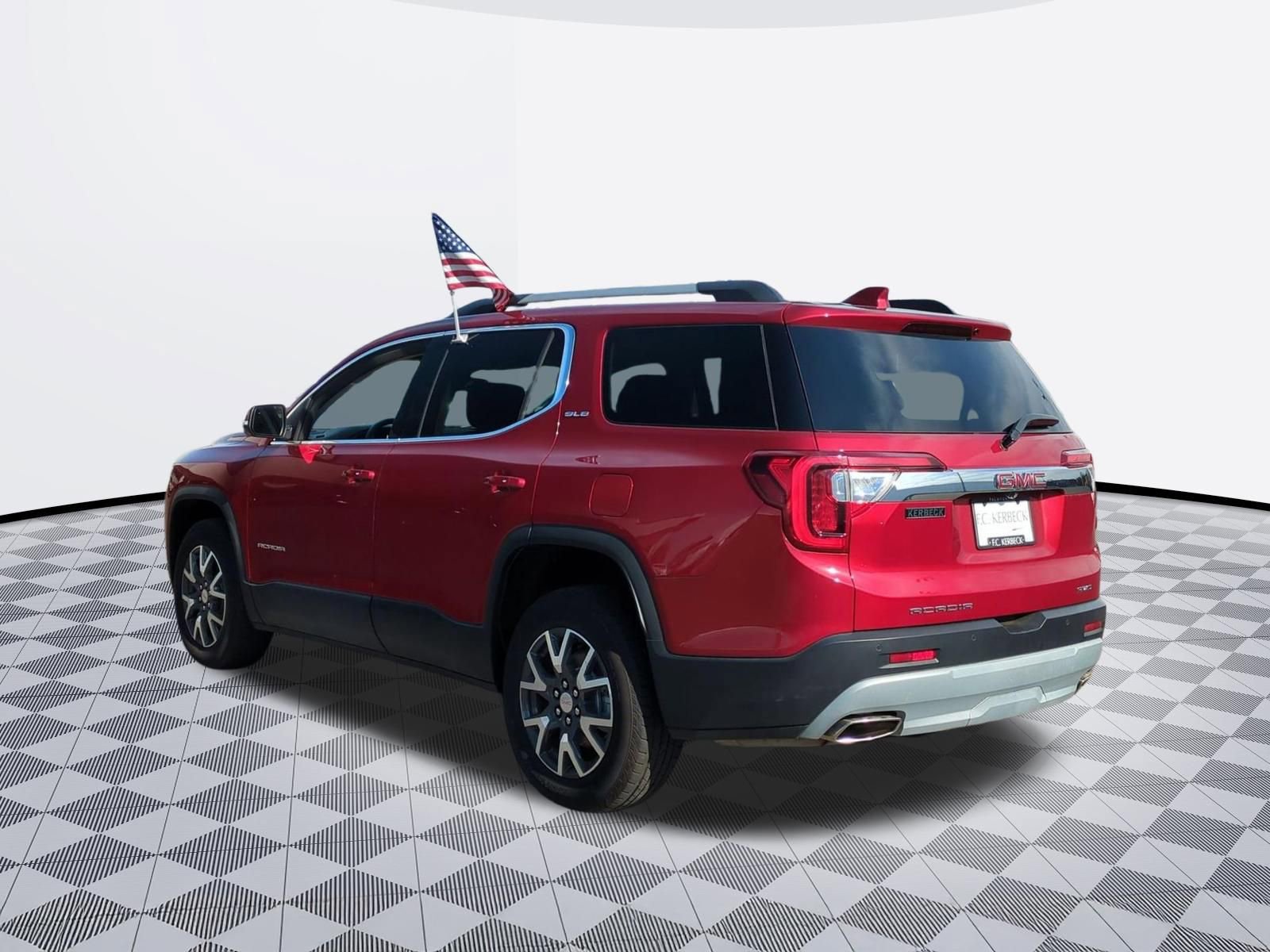 Certified 2023 GMC Acadia SLE w/ Driver Convenience Package image 5