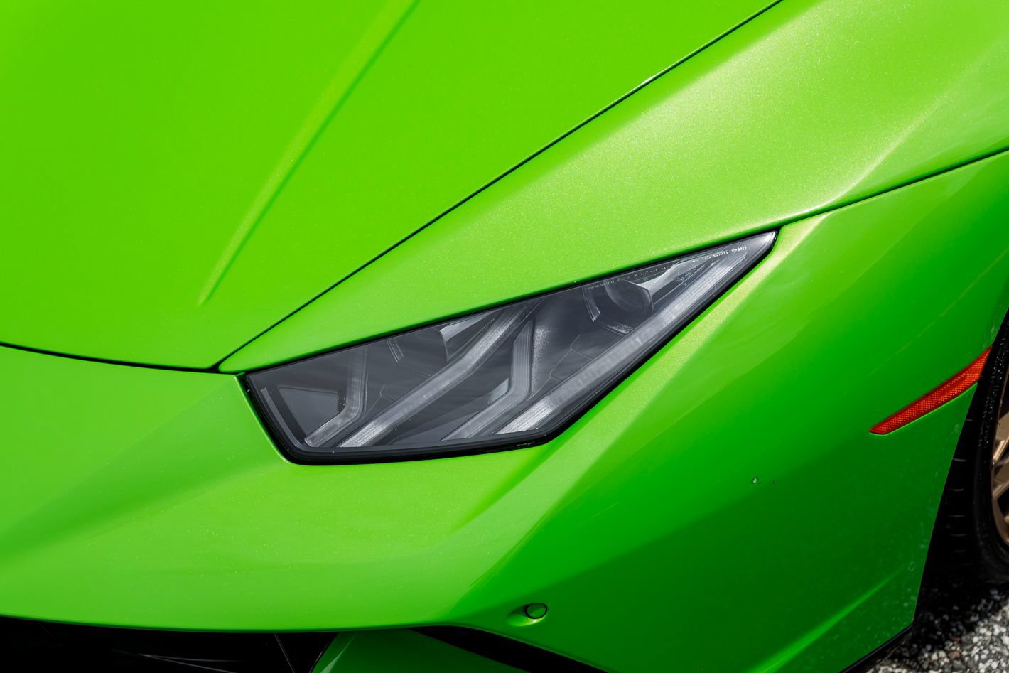 Used 2018 Lamborghini Huracan Performante AWD/4WD image 54