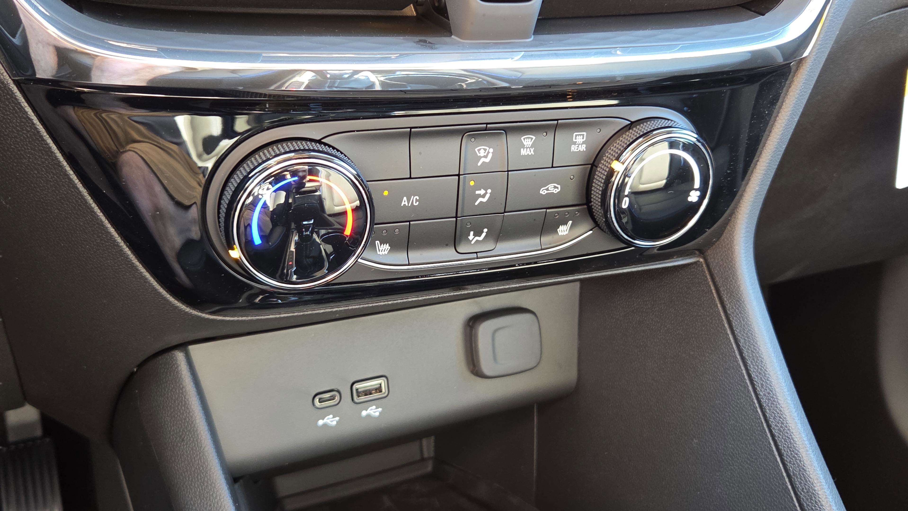 New 2026 Buick Encore GX Sport Touring w/ Advanced Technology Package image 13