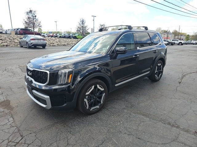 Certified 2024 Kia Telluride EX AWD/4WD image 3