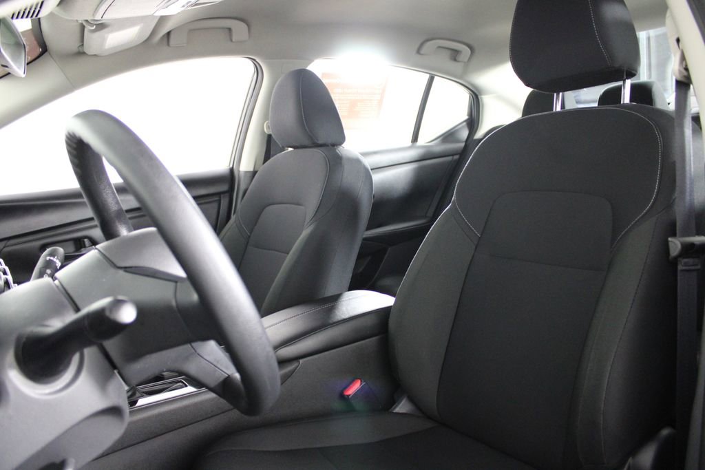 Used 2025 Nissan Sentra S image 23