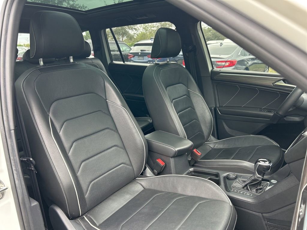 Used 2022 Volkswagen Tiguan SEL R-Line image 47