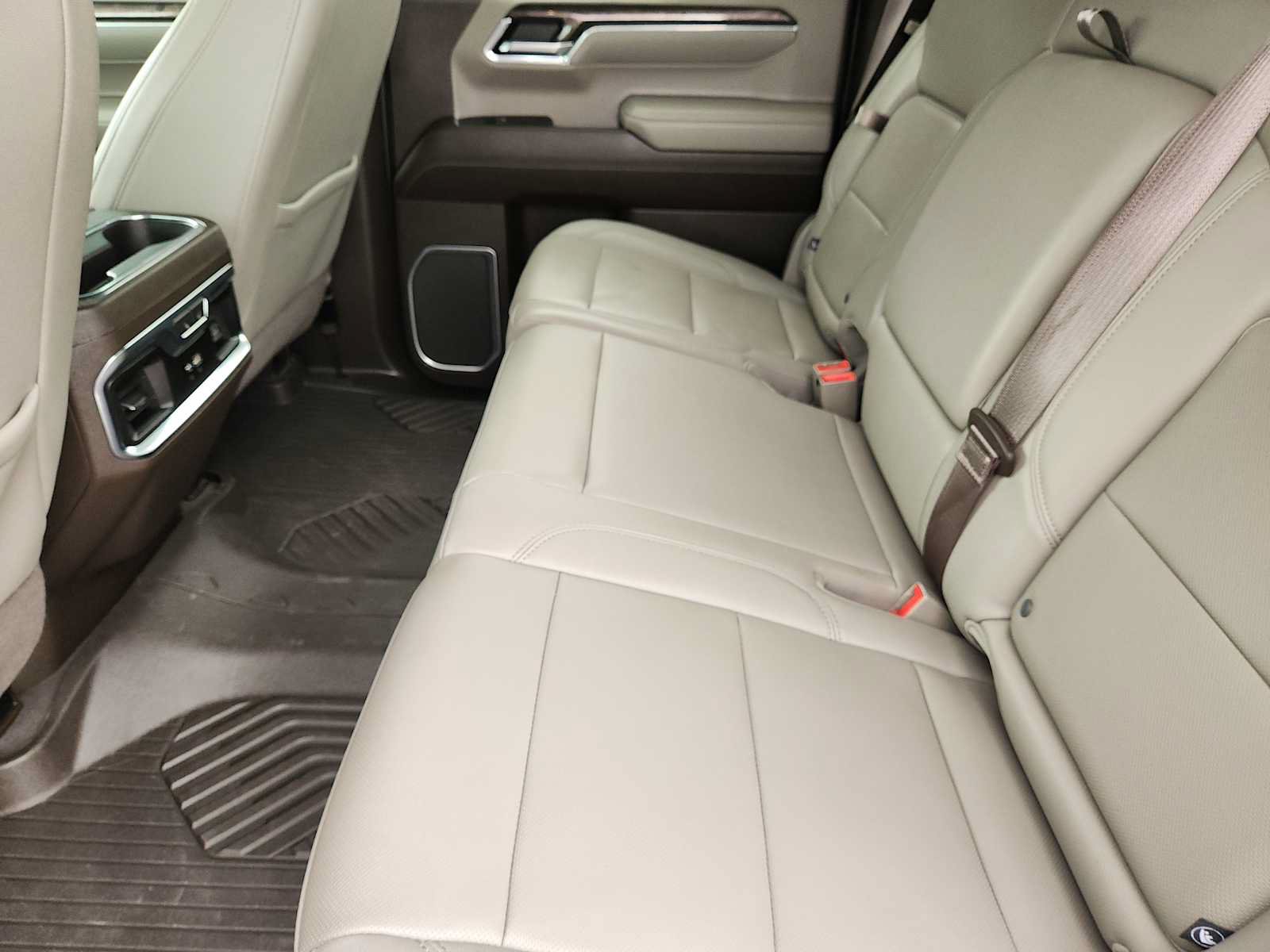 Certified 2023 Chevrolet Silverado 1500 LTZ w/ LTZ Premium Texas Edition AWD/4WD image 32