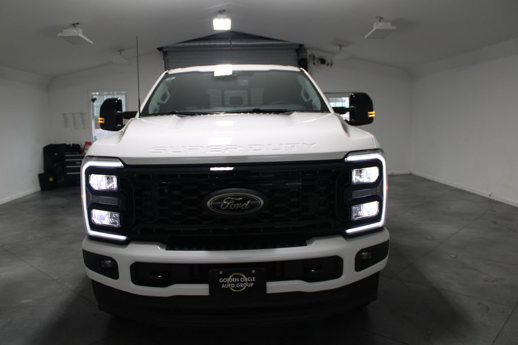 New 2026 Ford F250 Lariat w/ Black Appearance Package image 50