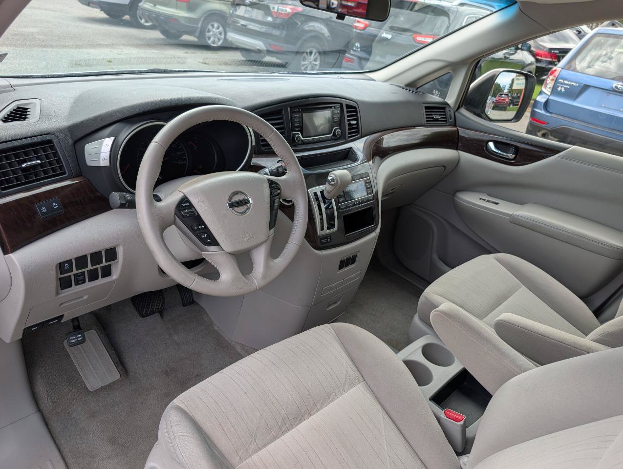 Used 2017 Nissan Quest SV FWD image 16