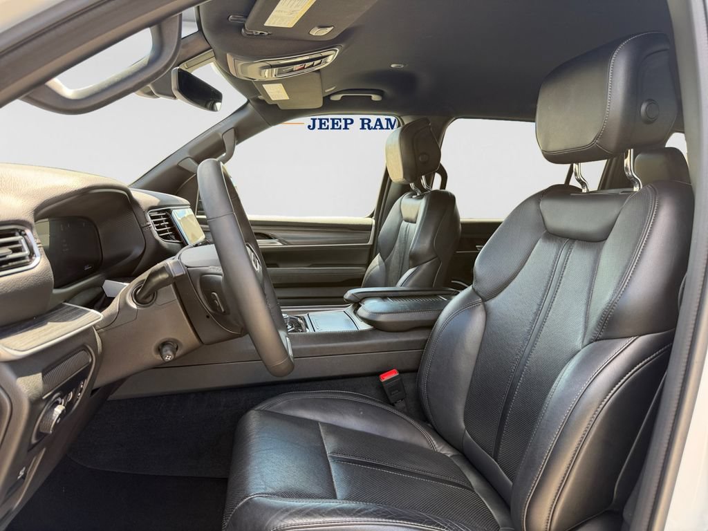 Used 2024 Jeep Wagoneer Series II w/ Flexible Seating Group AWD/4WD image 21