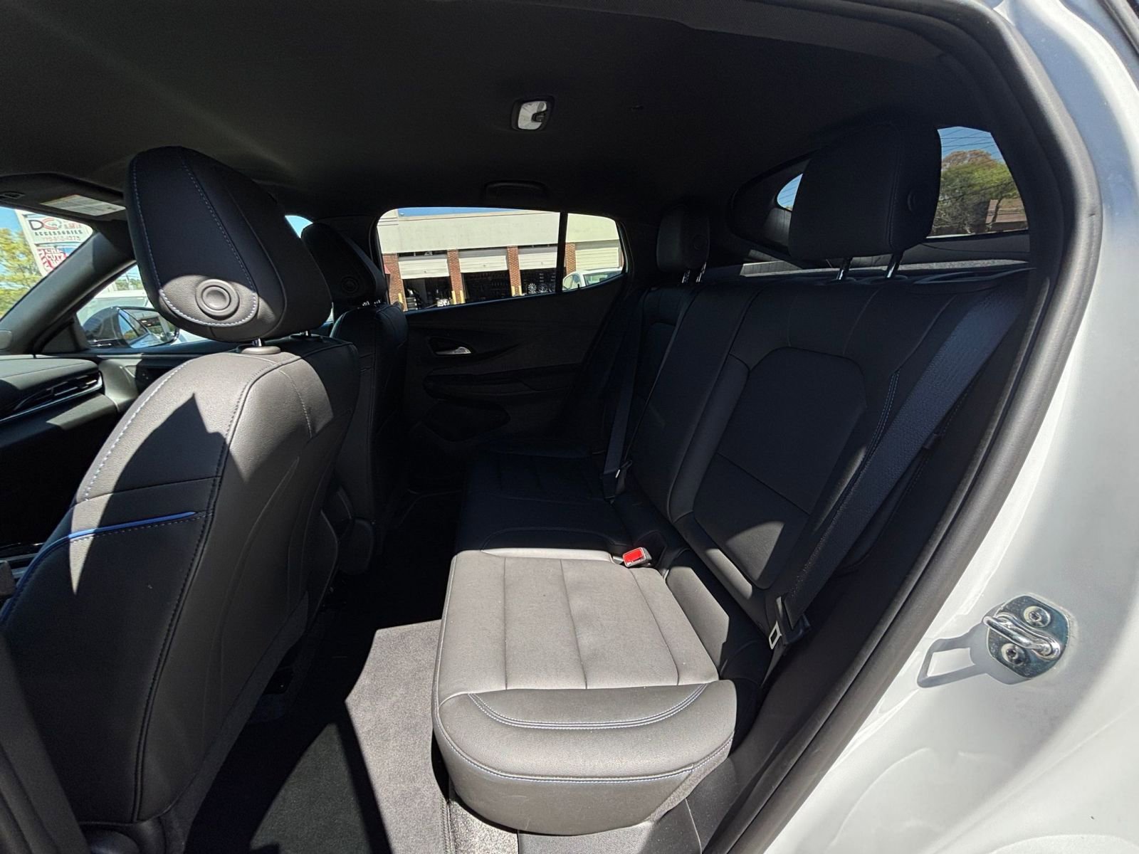 Used 2025 Buick Envista Sport Touring FWD image 26