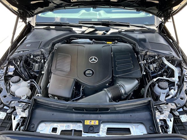 Used 2022 Mercedes-Benz C 300 Sedan image 11