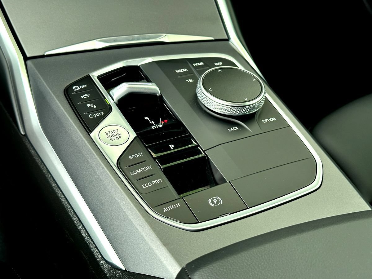 Certified 2025 BMW 230i Coupe RWD image 16