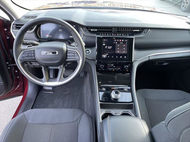 Certified 2023 Jeep Grand Cherokee Laredo image 15