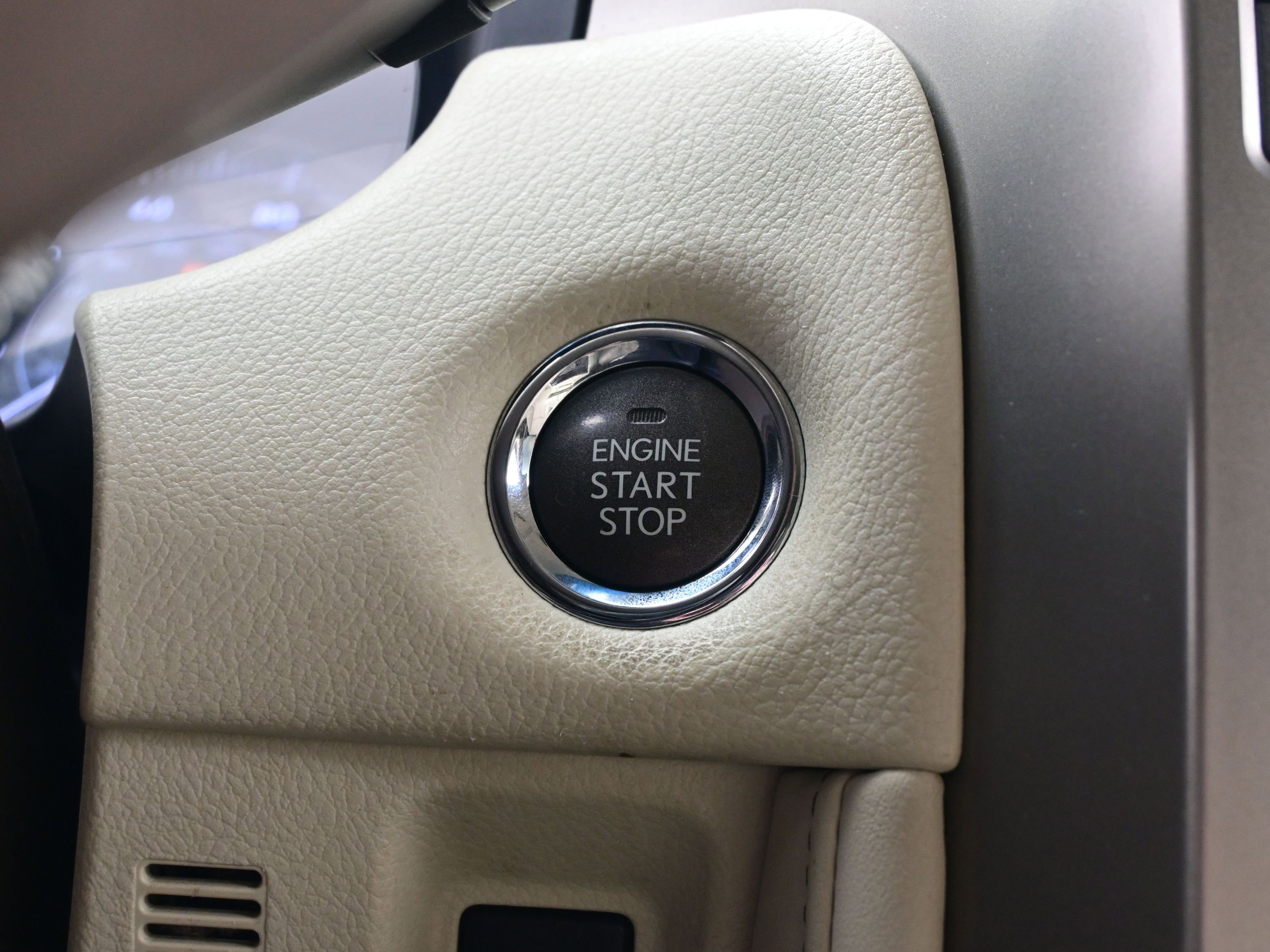 Used 2015 Lexus GX 460 w/ Premium Package image 26
