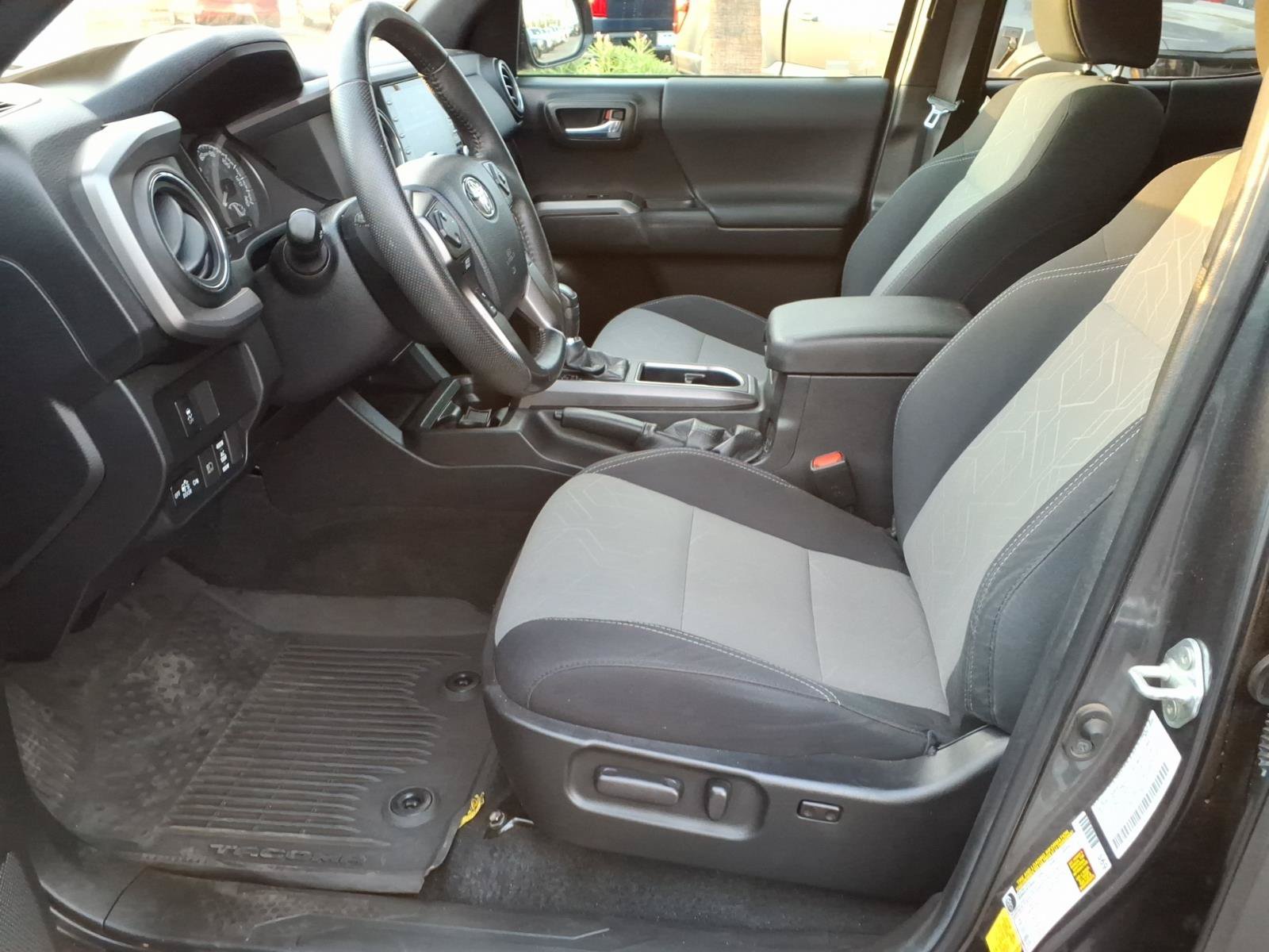 Used 2023 Toyota Tacoma TRD Off-Road RWD image 15