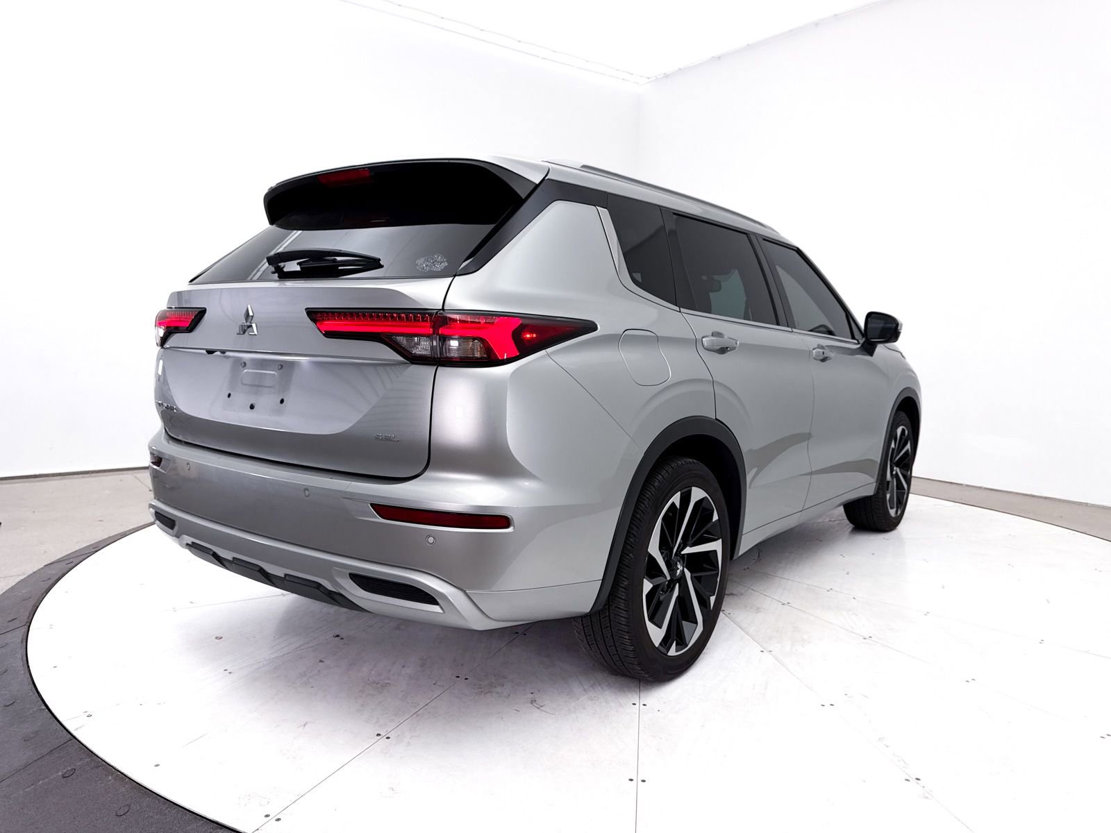 Used 2022 Mitsubishi Outlander SEL FWD image 18