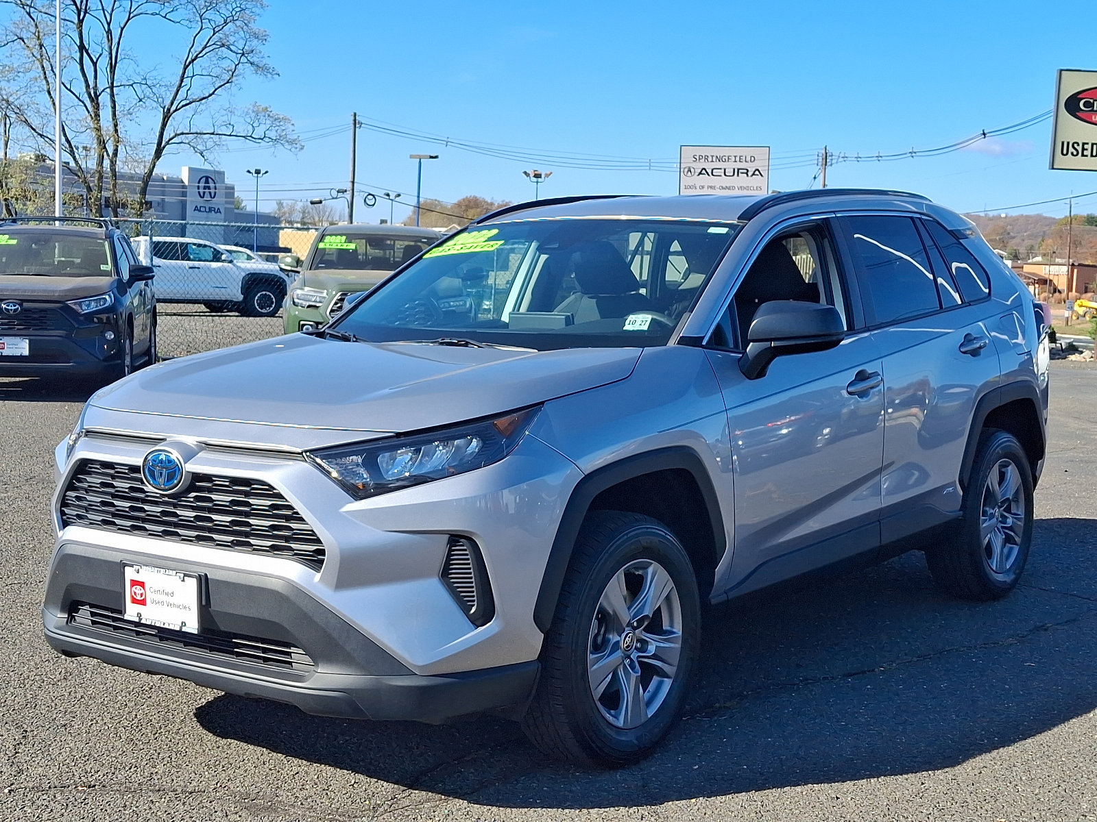 Used 2022 Toyota RAV4 LE image 3