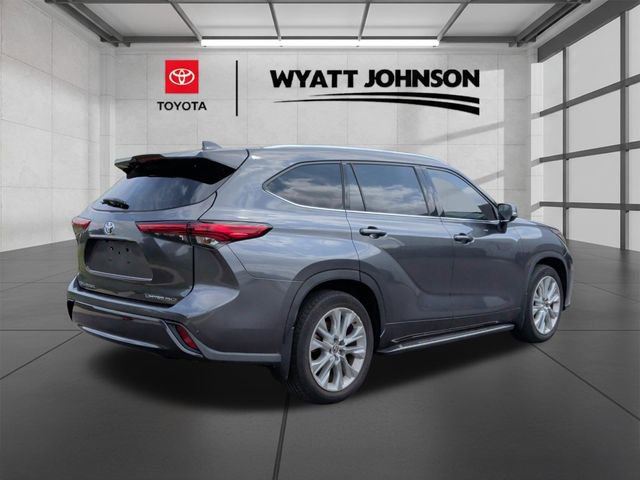 Used 2020 Toyota Highlander Limited AWD/4WD image 5