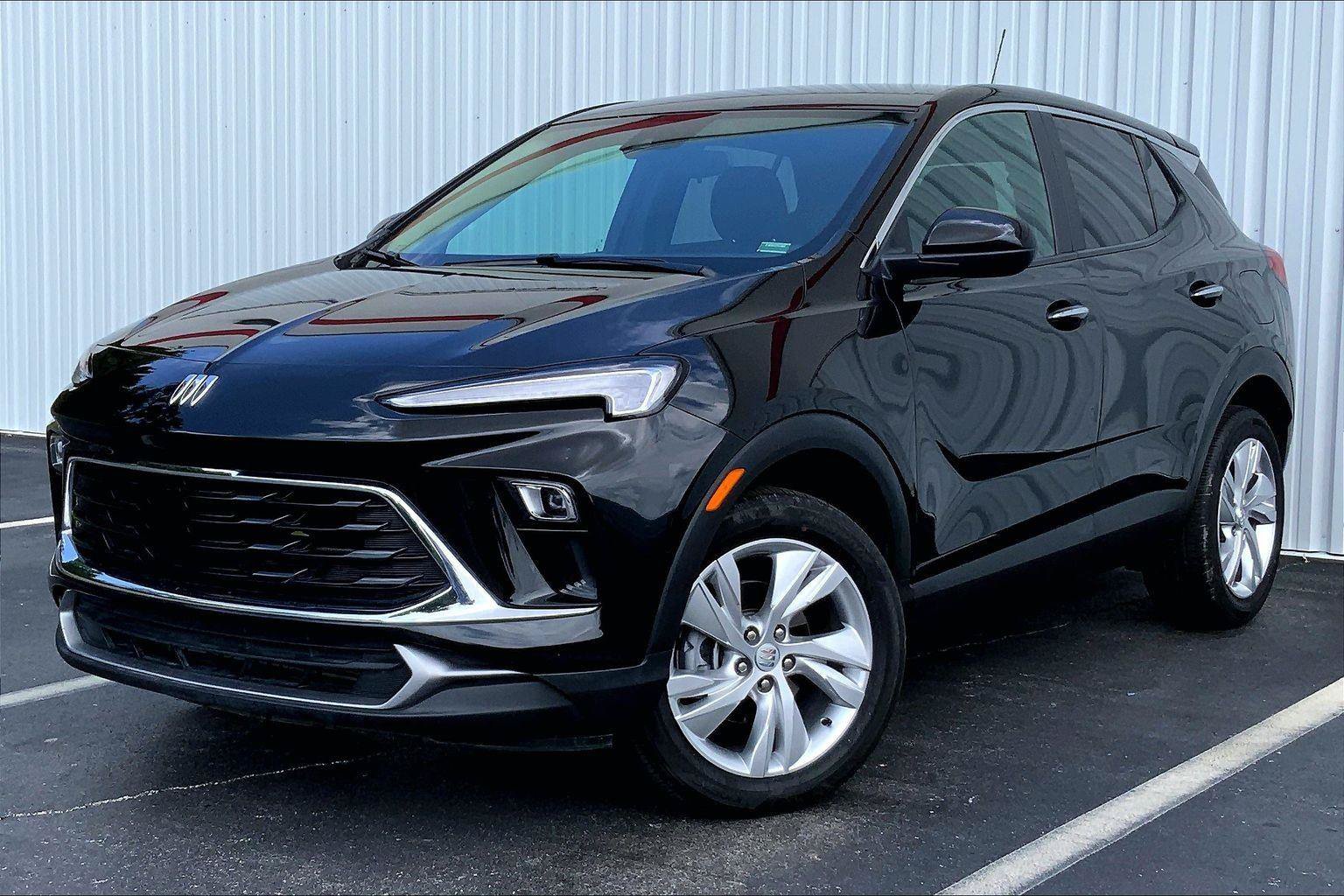 Used 2025 Buick Encore GX Preferred AWD/4WD image 1