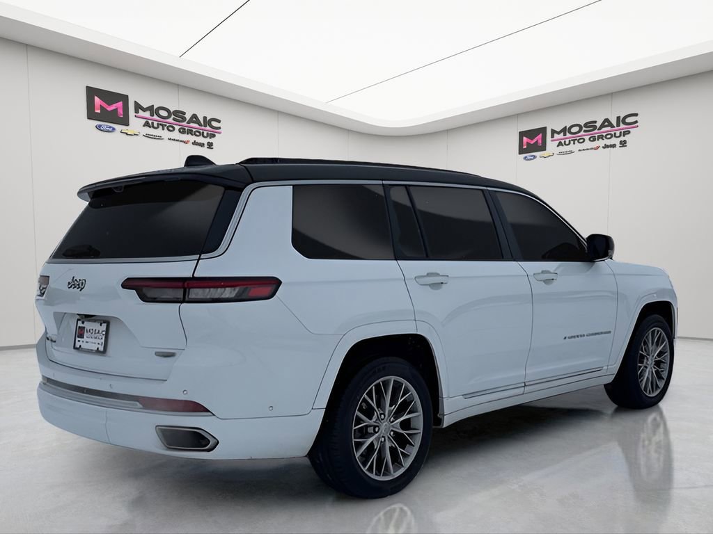 Used 2022 Jeep Grand Cherokee L Summit w/ Advanced Protech Group IV image 3