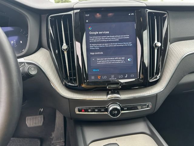 Used 2025 Volvo XC60 B5 Plus AWD/4WD image 24