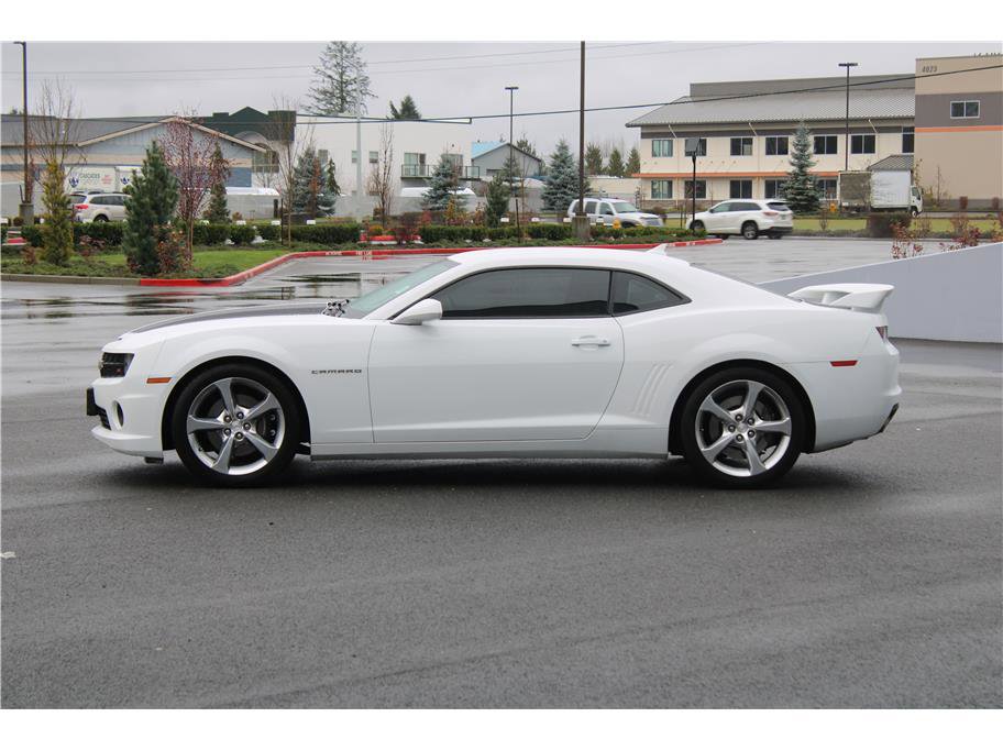 Used 2013 Chevrolet Camaro SS w/ RS Package image 2