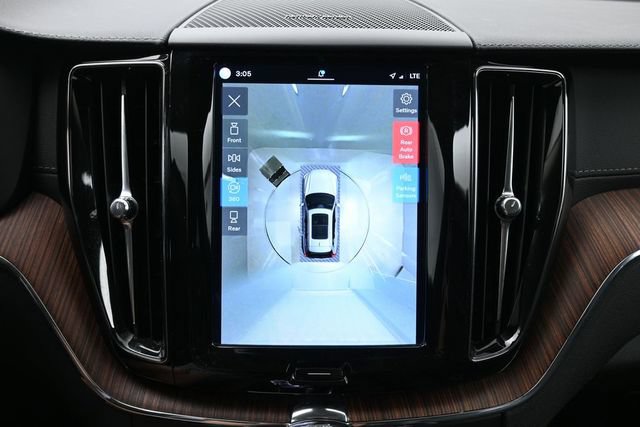 Used 2023 Volvo XC60 B5 Ultimate w/ Climate Package FWD image 22