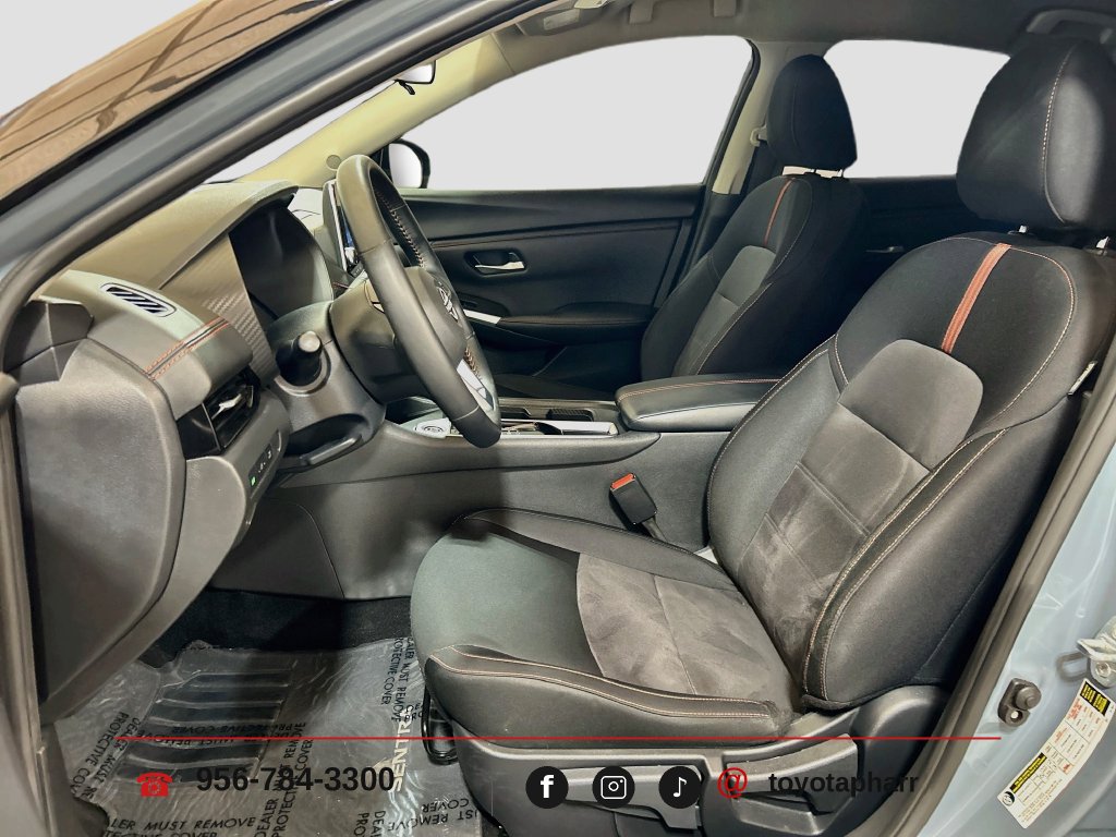 Used 2025 Nissan Sentra SR w/ Midnight Edition FWD image 18
