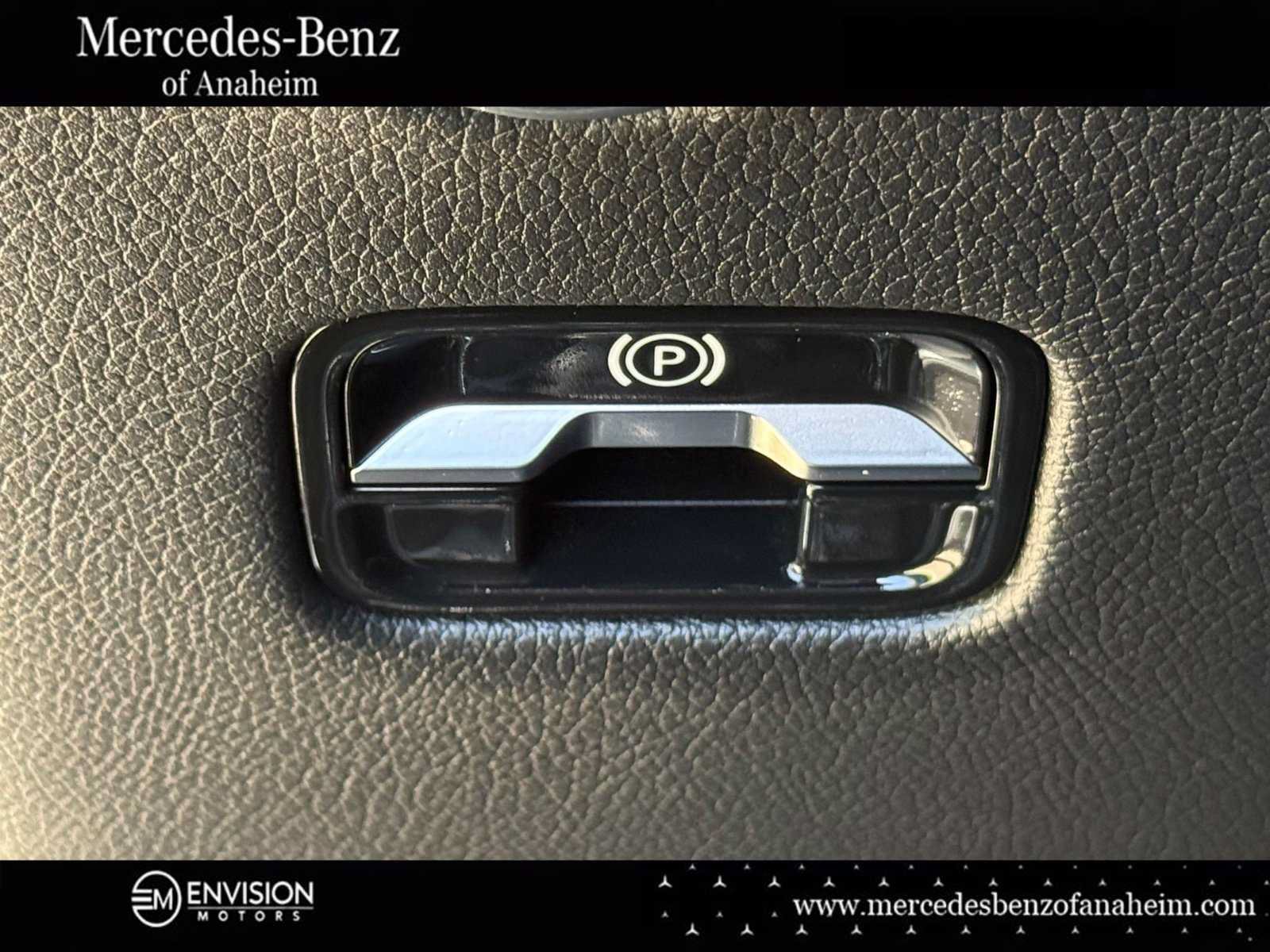 Used 2026 Mercedes-Benz GLC 300 image 30