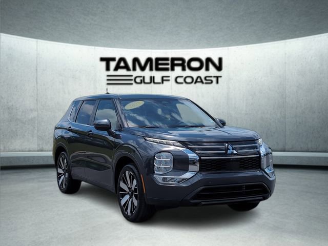 Used 2025 Mitsubishi Outlander SE FWD image 9