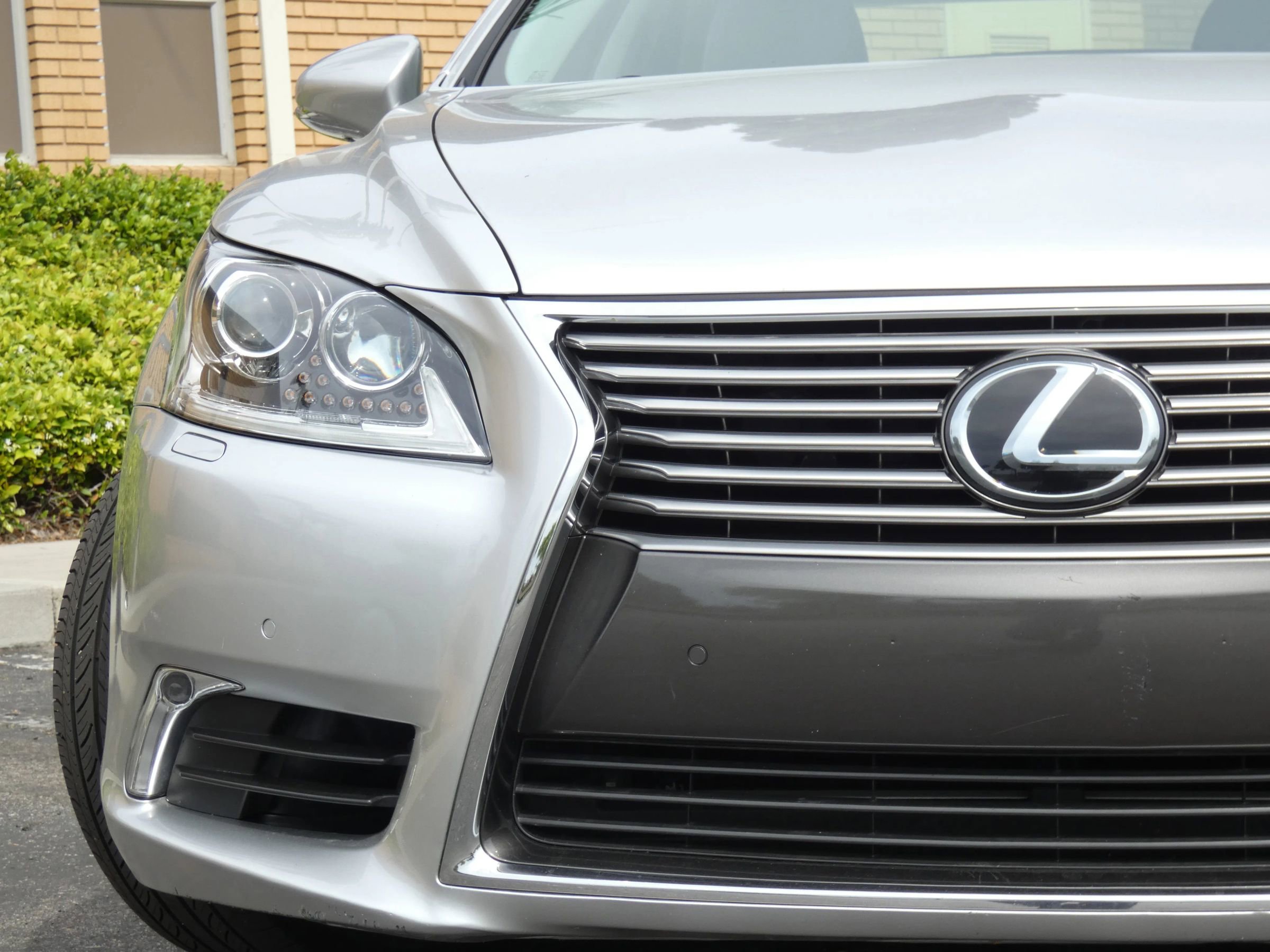 Used 2016 Lexus LS 460 w/ Comfort Package image 5