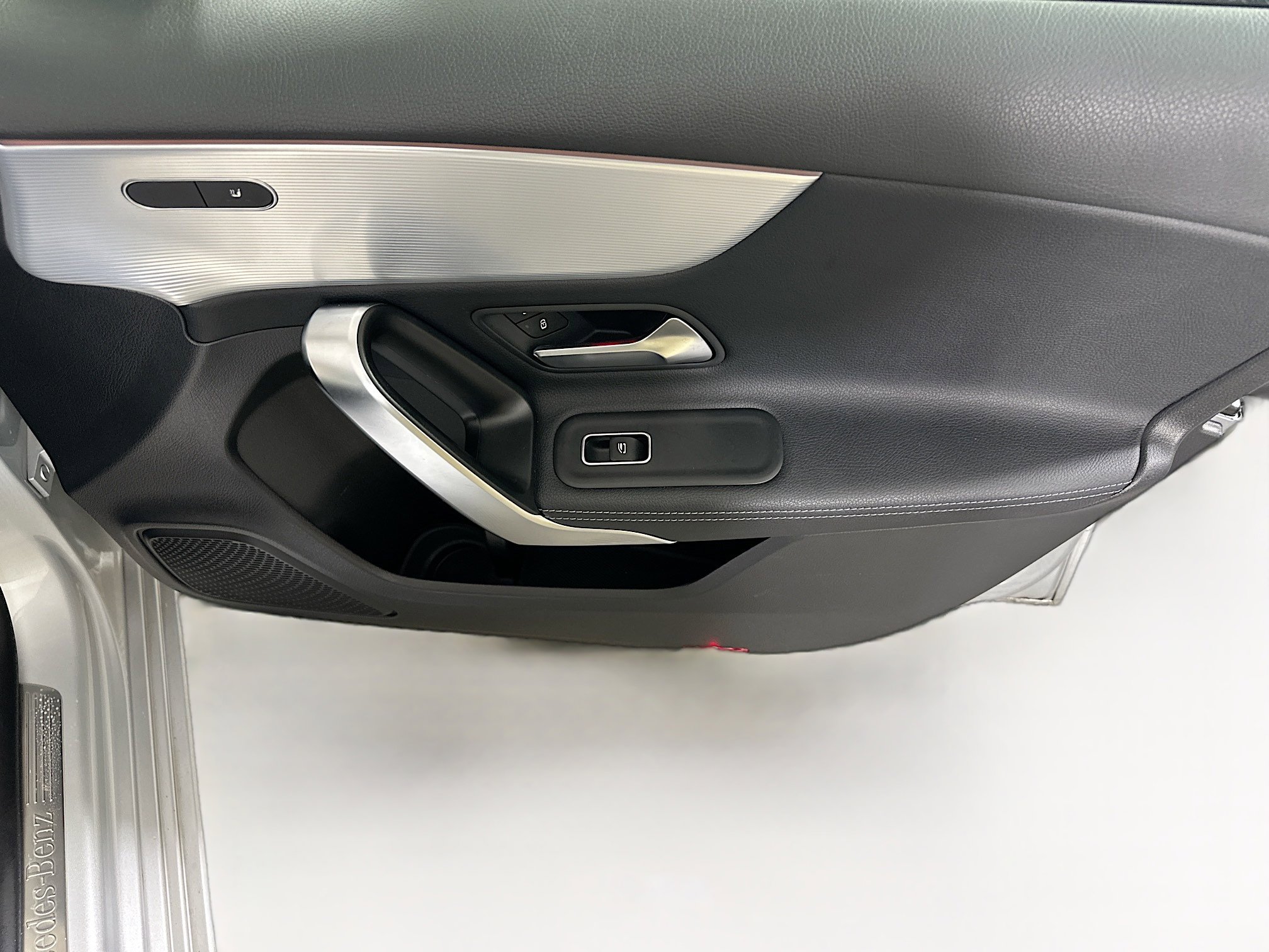 Used 2022 Mercedes-Benz A 220 4MATIC image 31