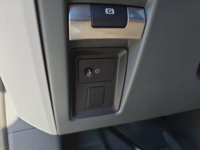 New 2026 Land Rover Defender 110 S image 24