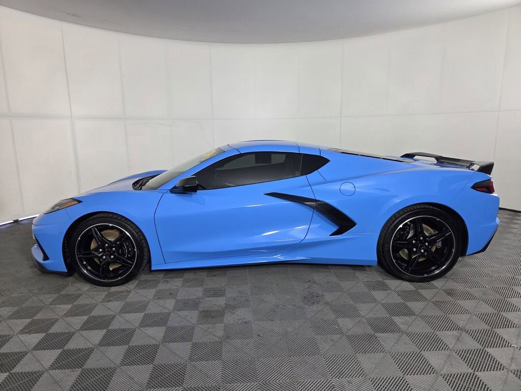 Used 2023 Chevrolet Corvette Stingray Coupe w/ Z51 Performance Package image 9