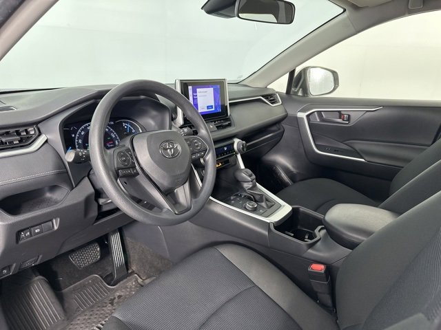 Used 2023 Toyota RAV4 LE image 12