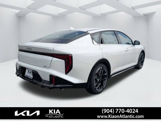 New 2026 Kia K4 GT-Line w/ GT-Line Premium Package FWD image 3