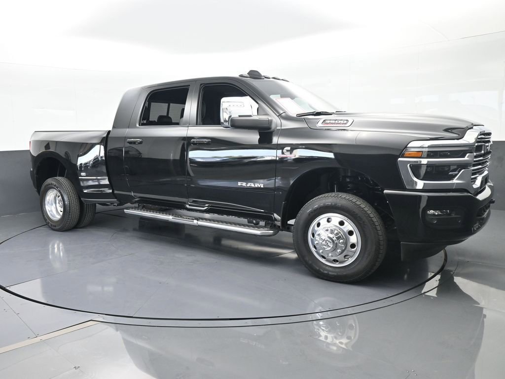 Used 2025 RAM 3500 Laramie image 8