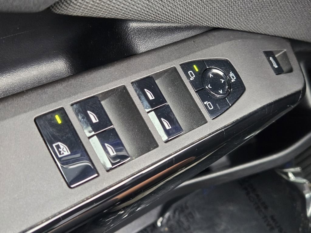 Used 2025 BMW X3 M50 w/ Premium Package image 26