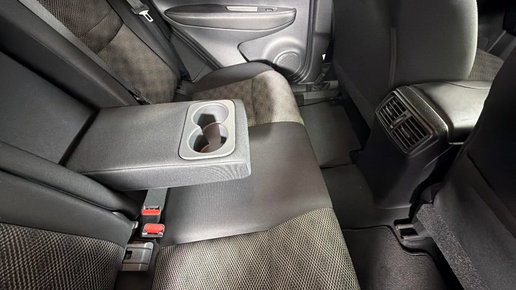 Used 2022 Nissan Rogue Sport SV AWD/4WD image 31